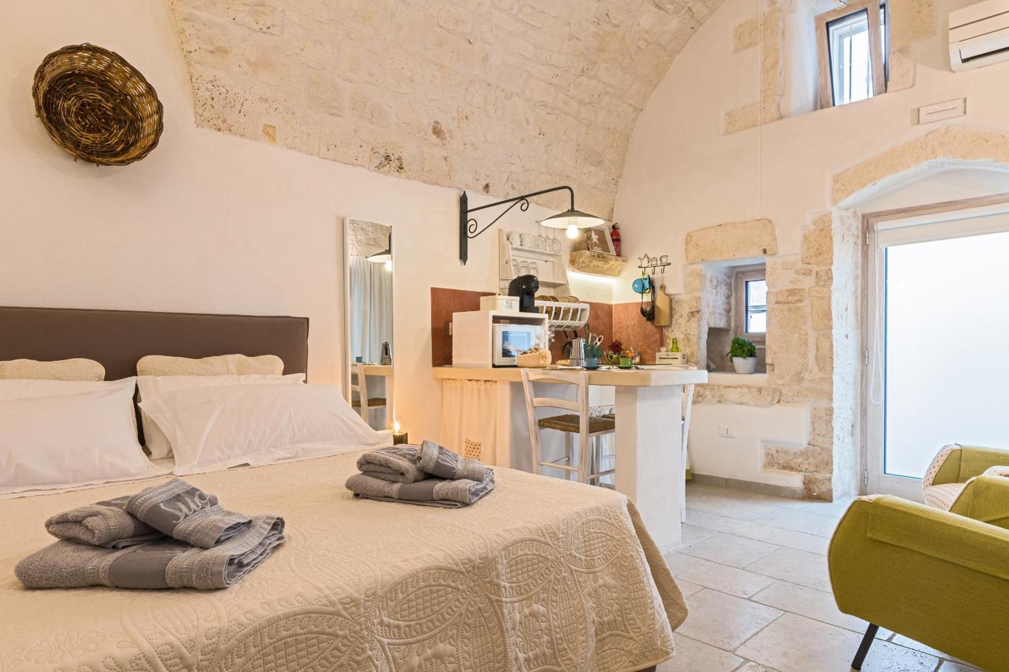 White House Flats & Studios Ostuni Chambre photo